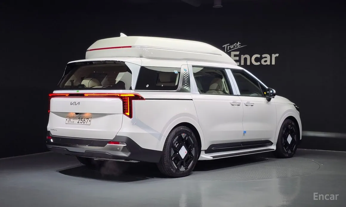 Фото 2 - Kia Carnival