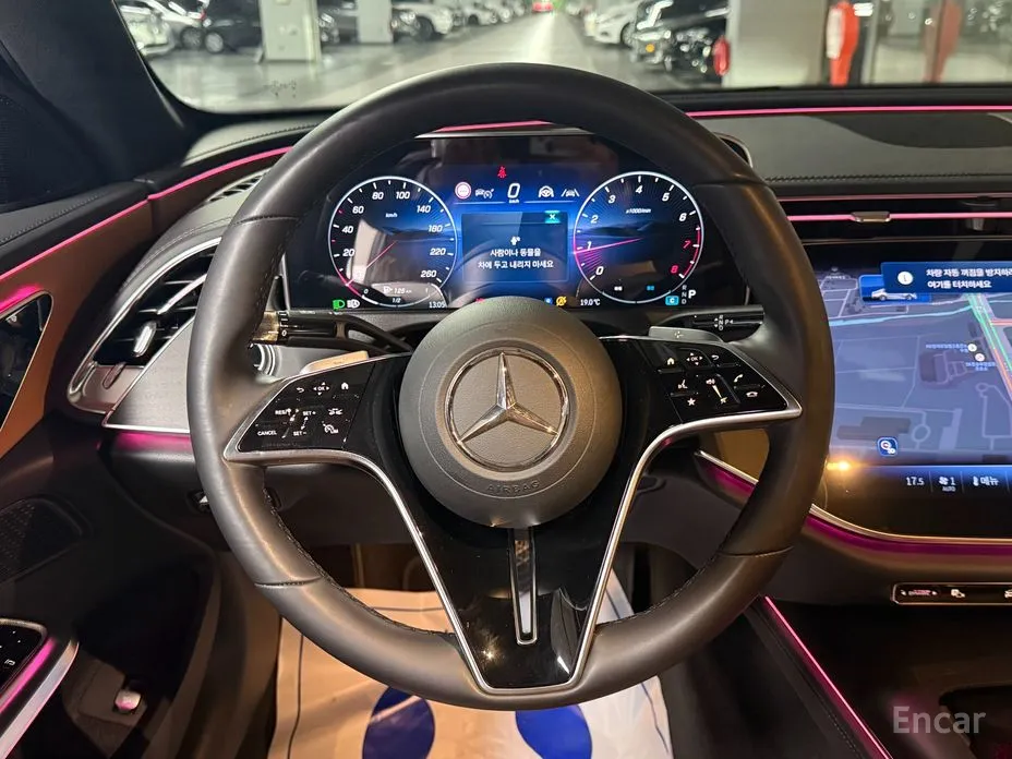 Фото 11 - Mercedes-Benz E-Class