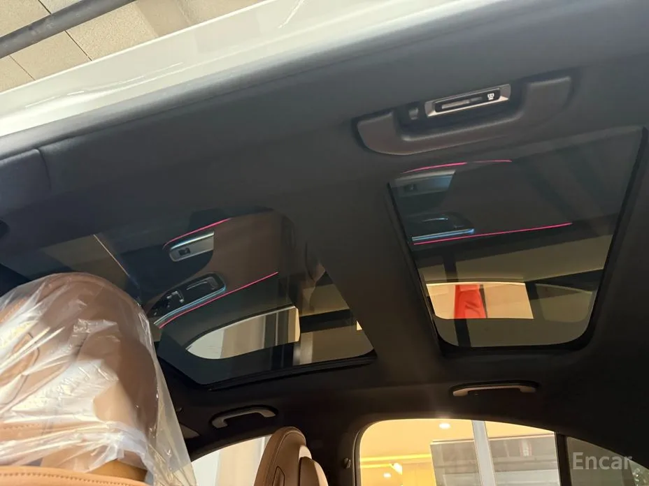 Фото 17 - Mercedes-Benz E-Class