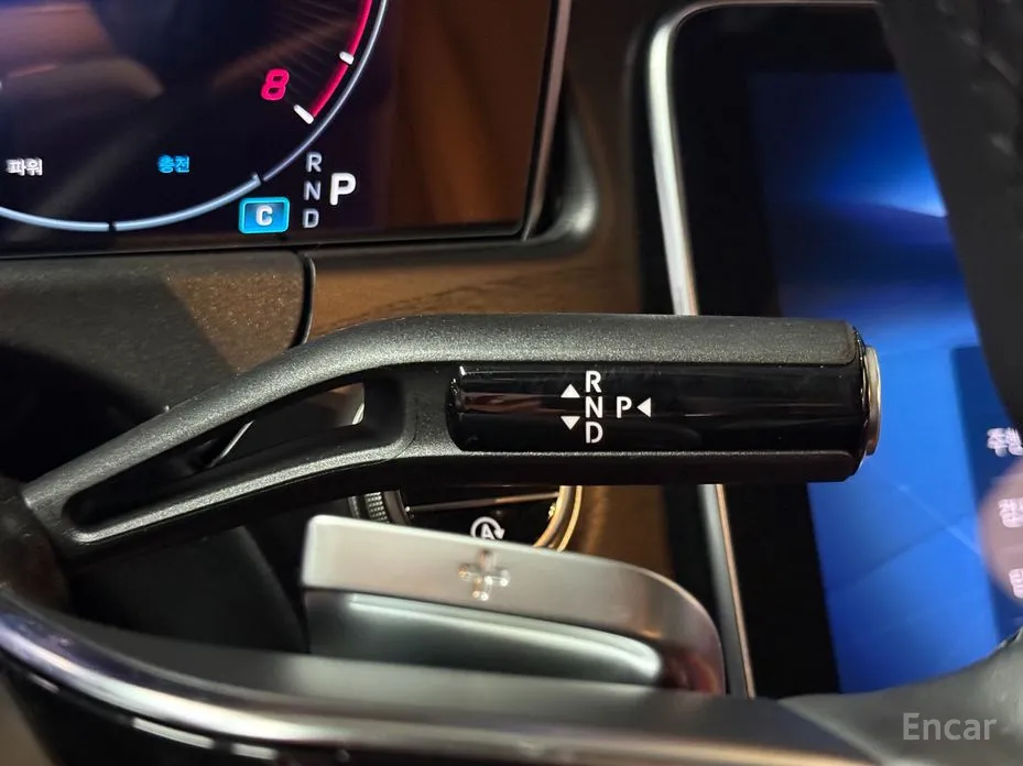 Фото 9 - Mercedes-Benz E-Class