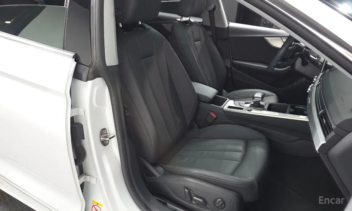 Фото 10 - Audi A5