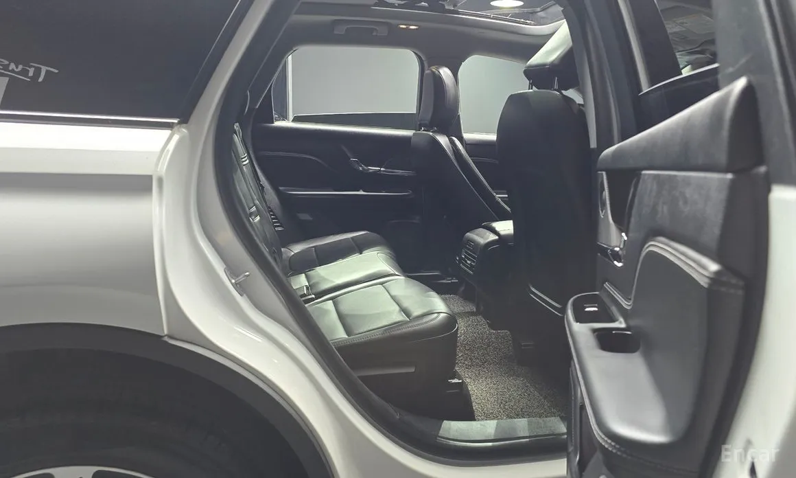 Фото 12 - Lincoln Corsair