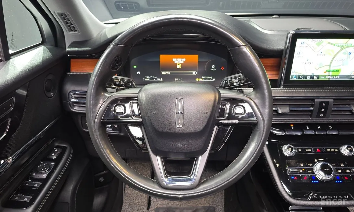 Фото 13 - Lincoln Corsair