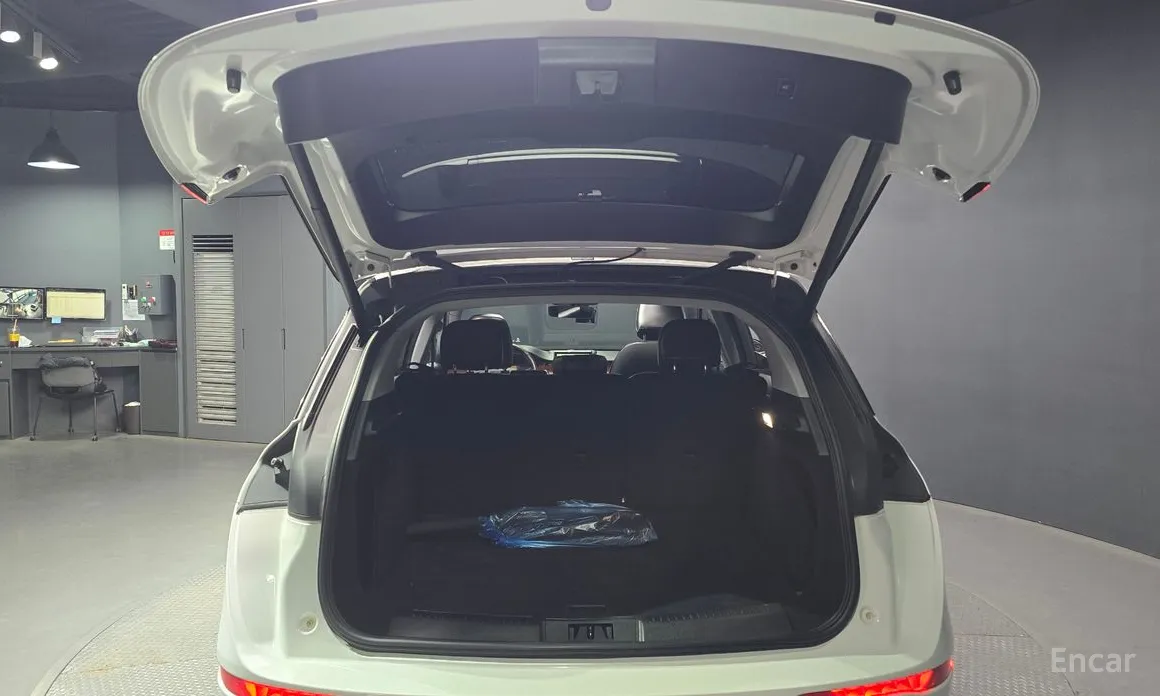 Фото 20 - Lincoln Corsair