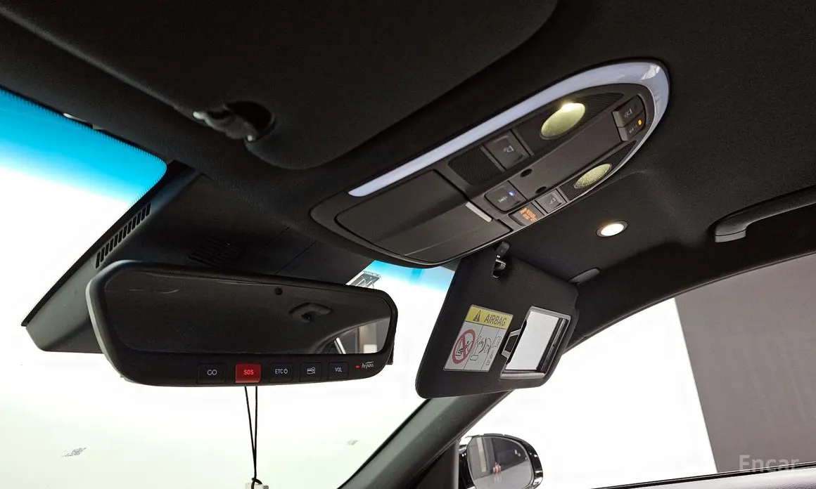 Фото 17 - Genesis G70