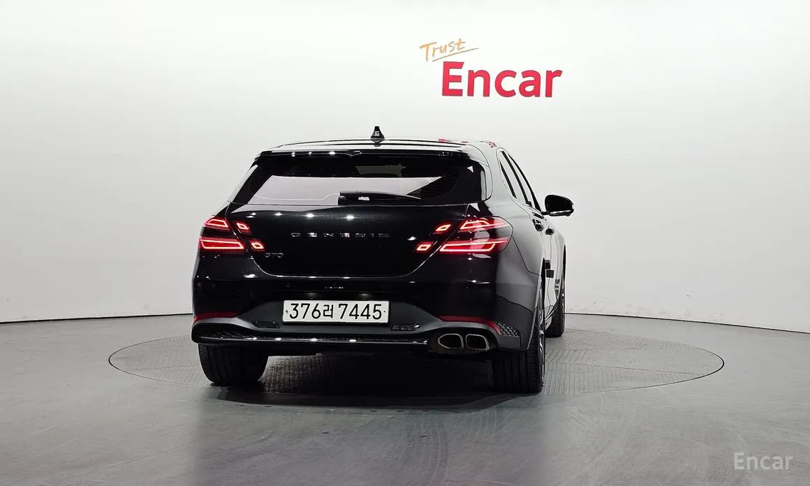 Фото 4 - Genesis G70