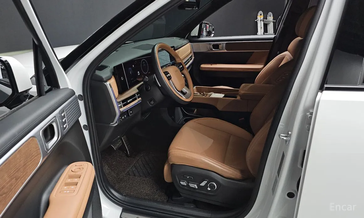 Фото 11 - Hyundai Santa Fe