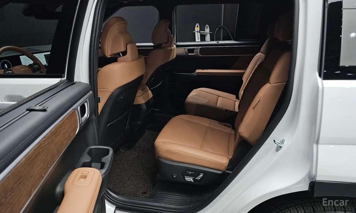 Фото 12 - Hyundai Santa Fe