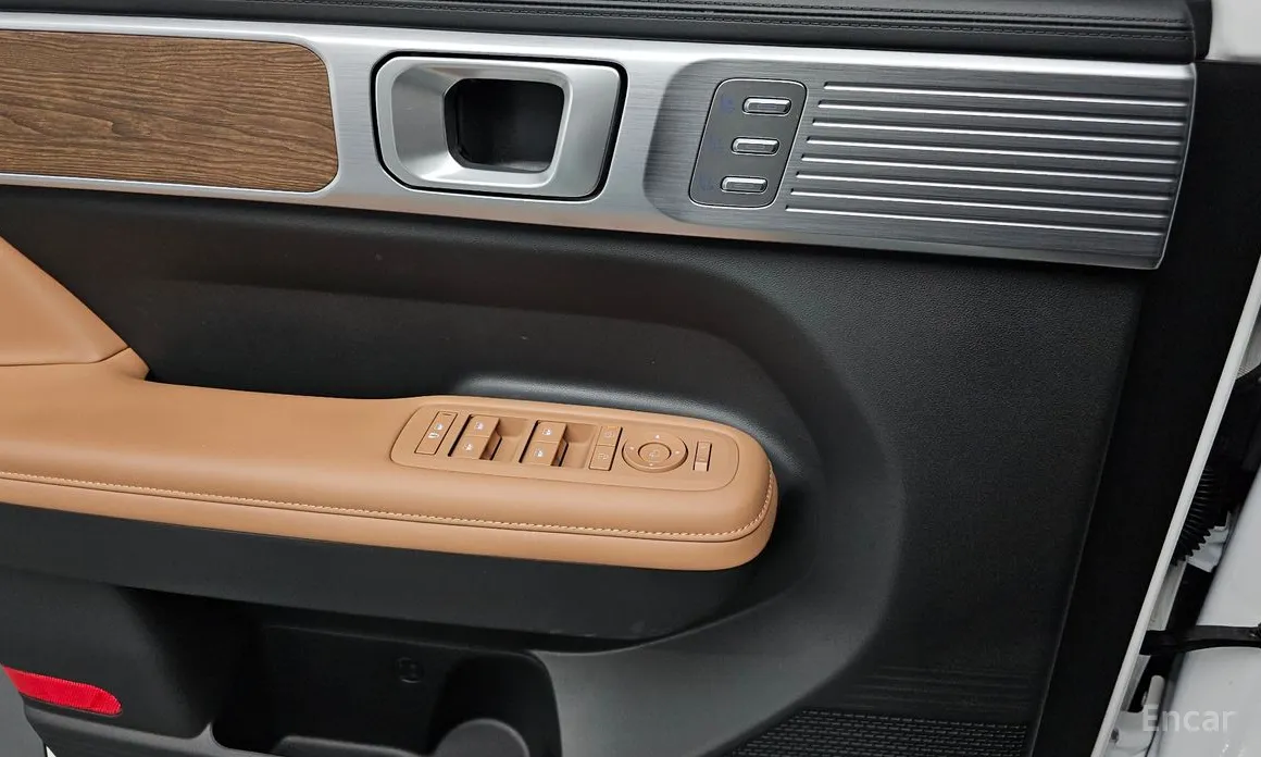 Фото 17 - Hyundai Santa Fe