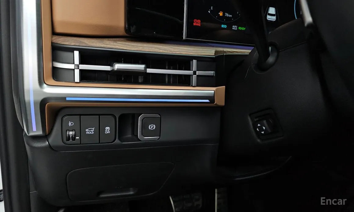 Фото 18 - Hyundai Santa Fe