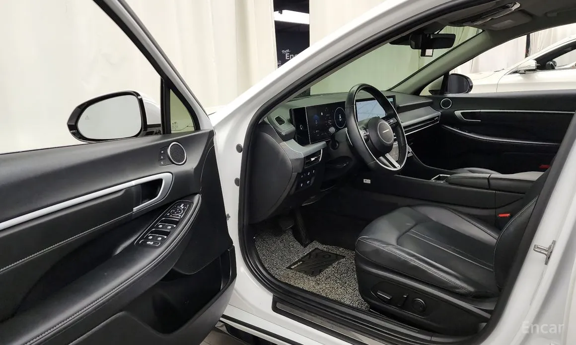 Фото 10 - Hyundai Sonata