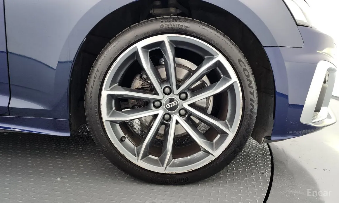 Фото 5 - Audi A5