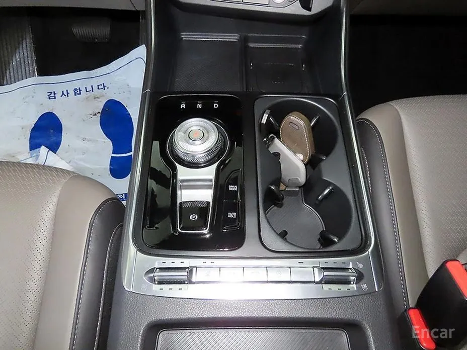 Фото 12 - Kia Carnival