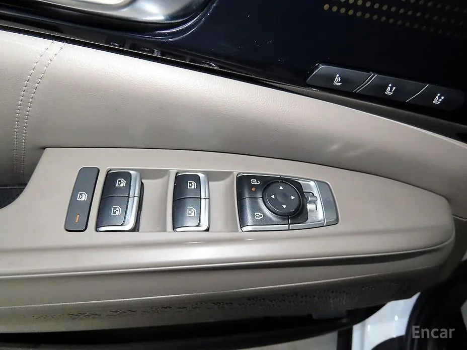 Фото 13 - Kia Carnival