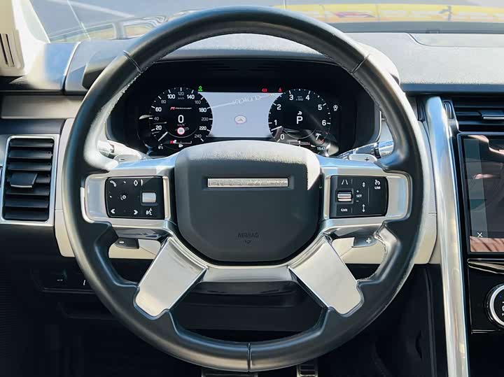 Фото 10 - Land Rover Discovery