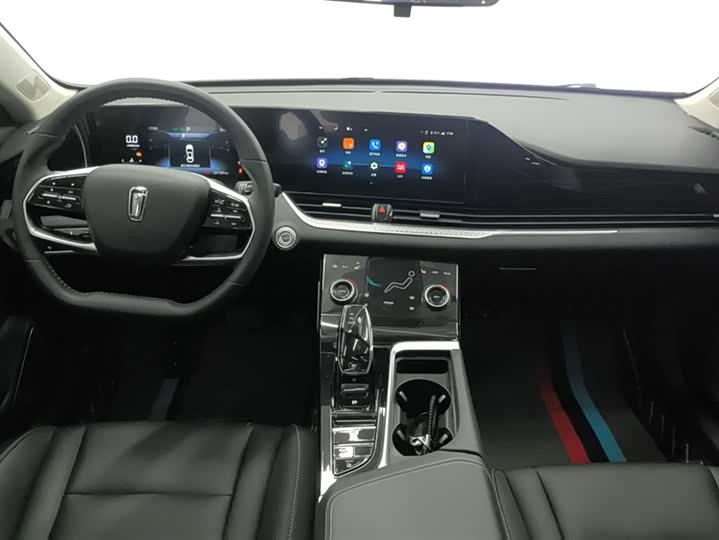 Фото 12 - Bestune B70