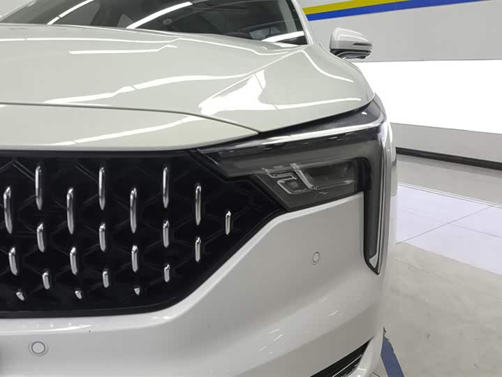 Фото 5 - Bestune B70