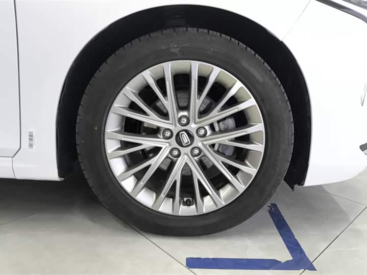 Фото 6 - Bestune B70