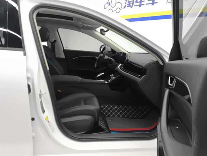 Фото 8 - Bestune B70