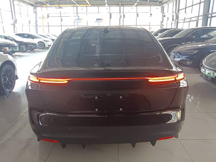 Фото 6 - Nio ET5