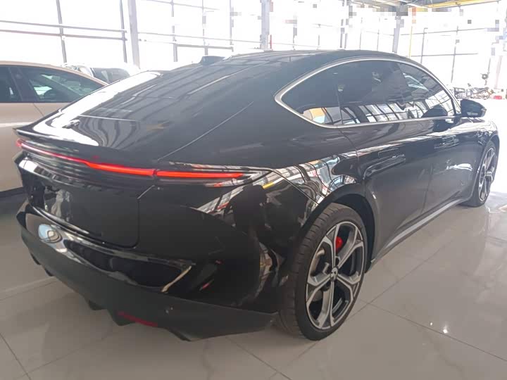 Фото 7 - Nio ET5