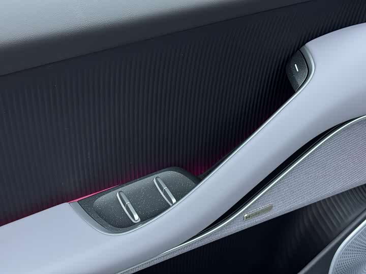 Фото 11 - Nio ET5T