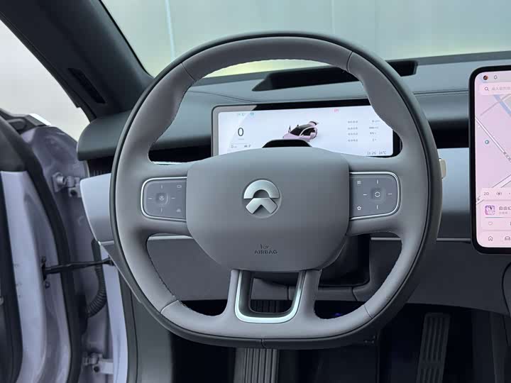 Фото 12 - Nio ET5T