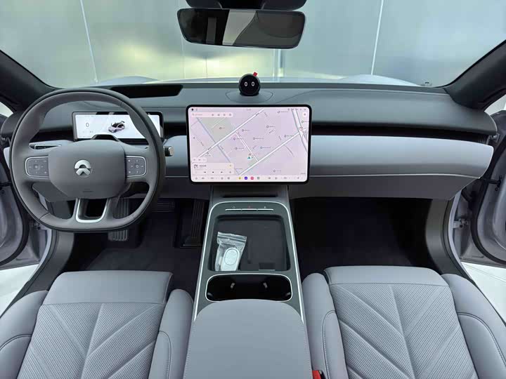 Фото 18 - Nio ET5T