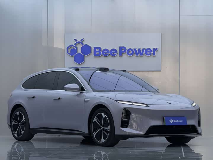 Фото 3 - Nio ET5T