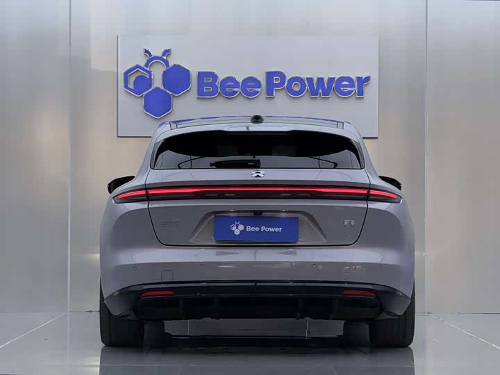 Фото 7 - Nio ET5T