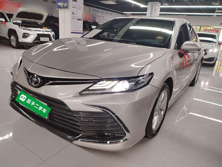 Фото 1 - Toyota Camry