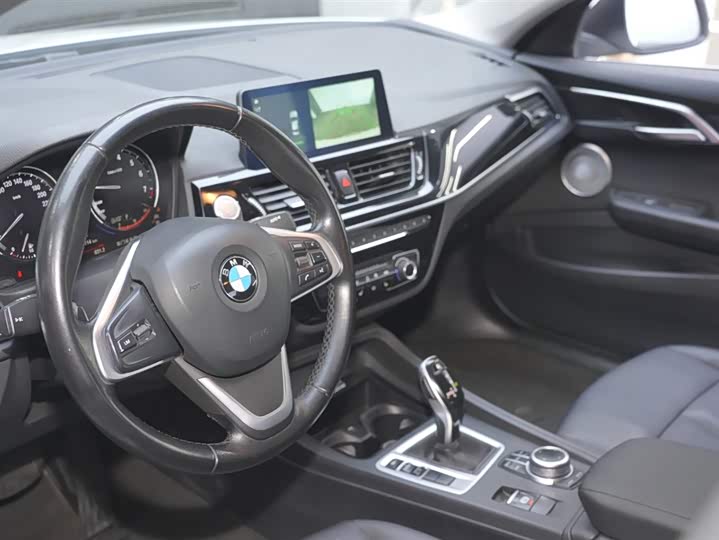 Фото 10 - BMW 1 Series