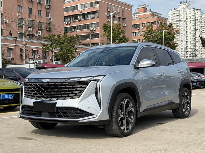 Фото 1 - Geely Atlas L