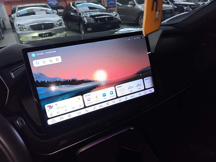 Фото 13 - Changan Deepal SL03