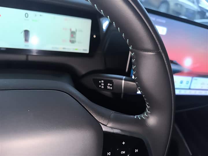 Фото 14 - Changan Deepal SL03