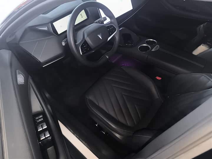 Фото 16 - Changan Deepal SL03