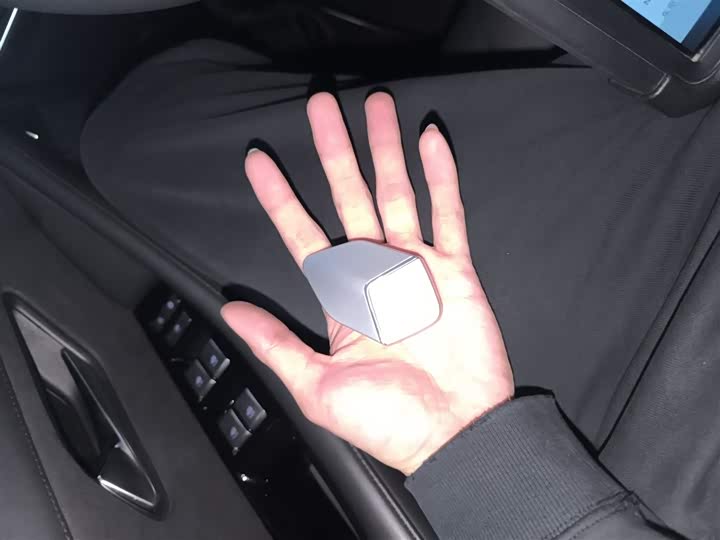 Фото 9 - Changan Deepal SL03