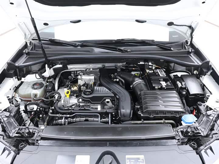 Фото 17 - Audi Q3