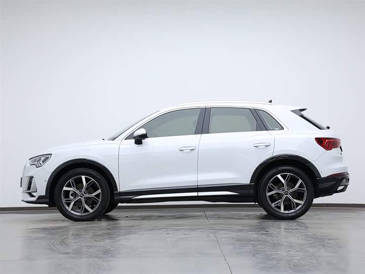 Фото 5 - Audi Q3