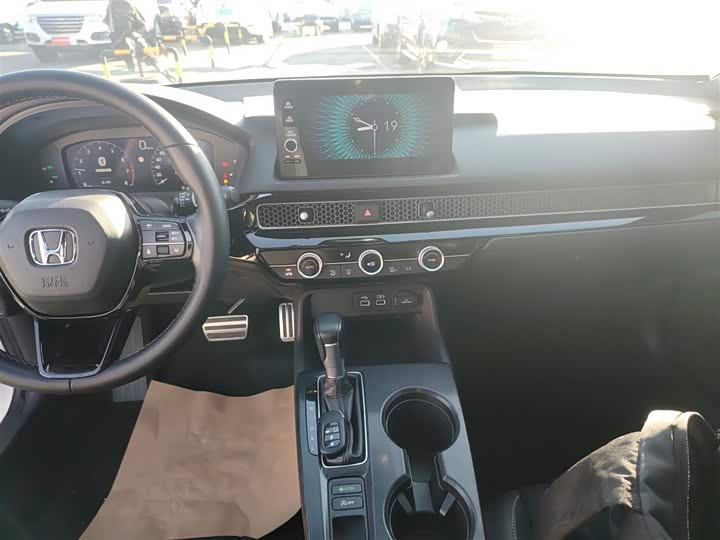 Фото 13 - Honda Civic