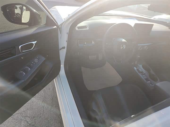 Фото 16 - Honda Civic