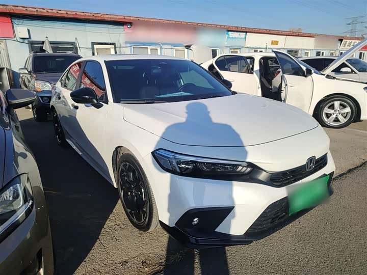 Фото 4 - Honda Civic