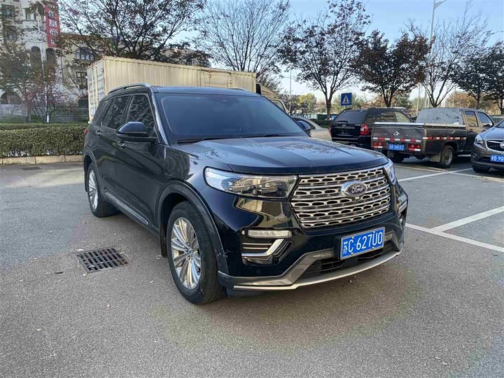 Фото 3 - Ford Explorer