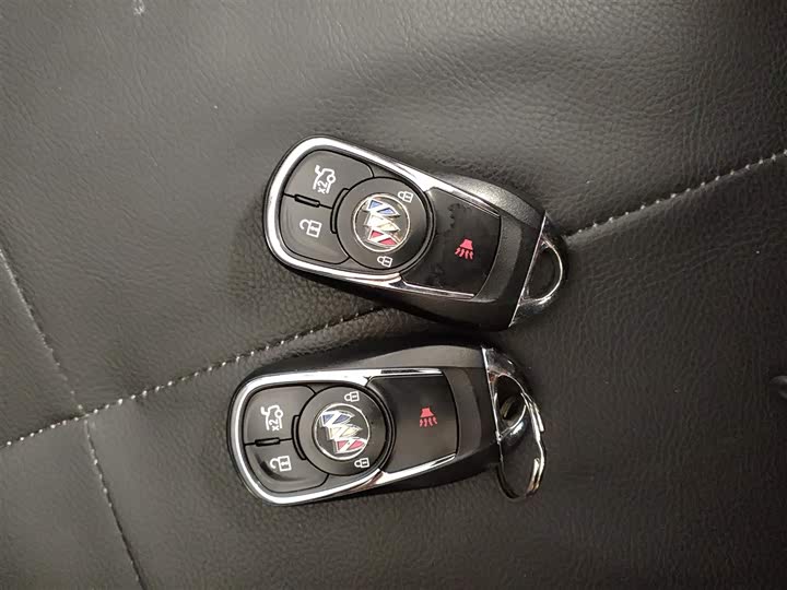 Фото 9 - Buick Regal