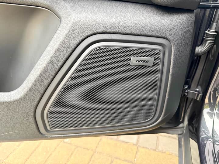 Фото 10 - Porsche Macan