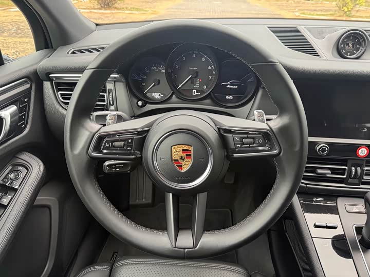 Фото 11 - Porsche Macan