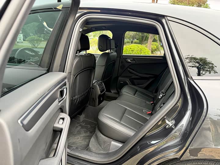 Фото 5 - Porsche Macan