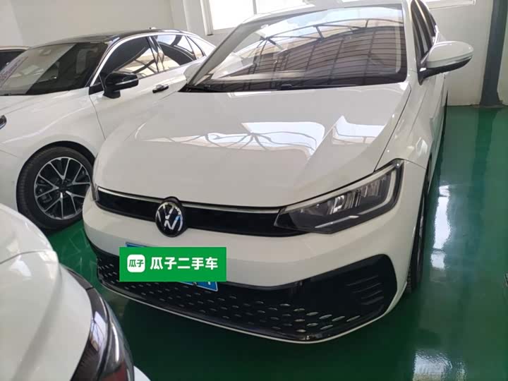 Фото 3 - Volkswagen Lavida