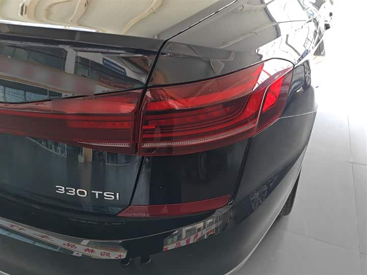 Фото 8 - Volkswagen Passat