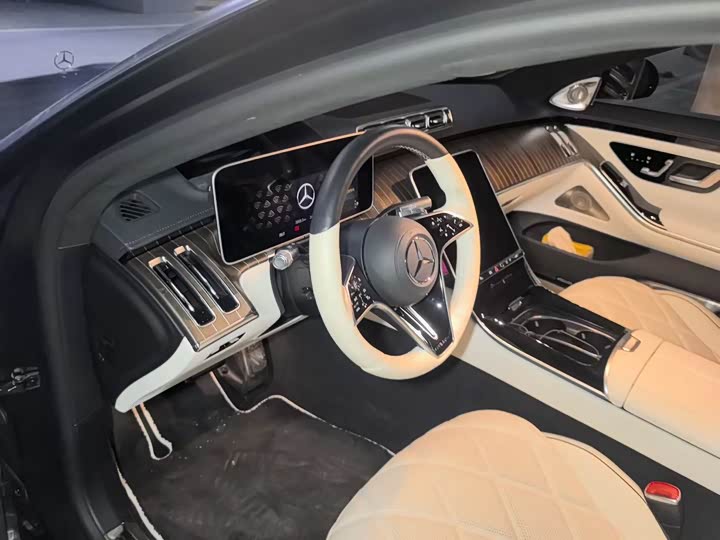 Фото 5 - Mercedes-Benz Maybach S-Class
